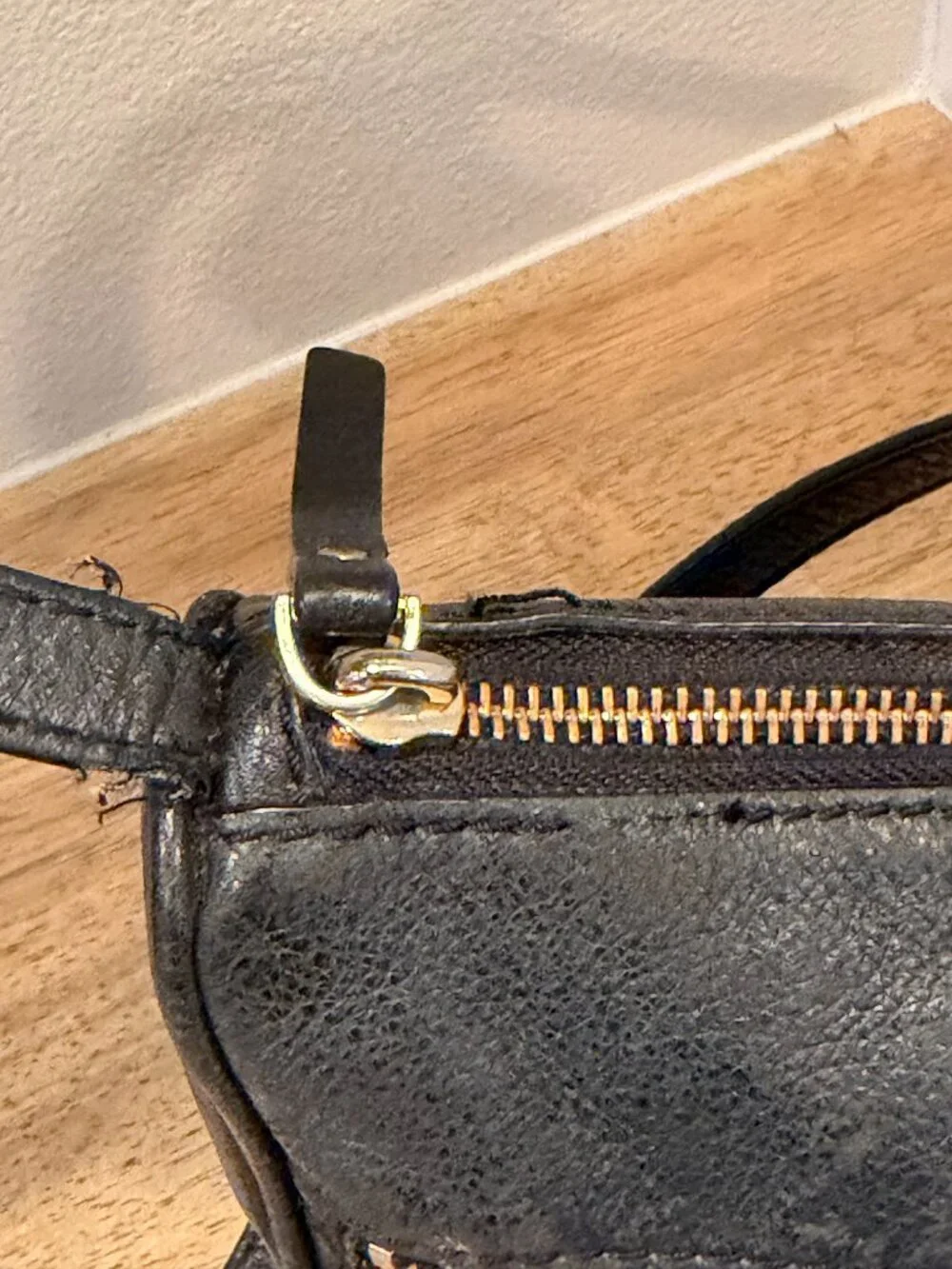 Kate Spade Black Pebbled Leather Crossbody Bag Gold Hardware